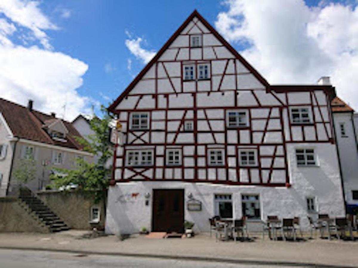 Schildwirtschaft Zum Rothen Ochsen Hotel Laupheim Exterior photo